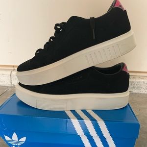 Adidas Sleek Super Women’s